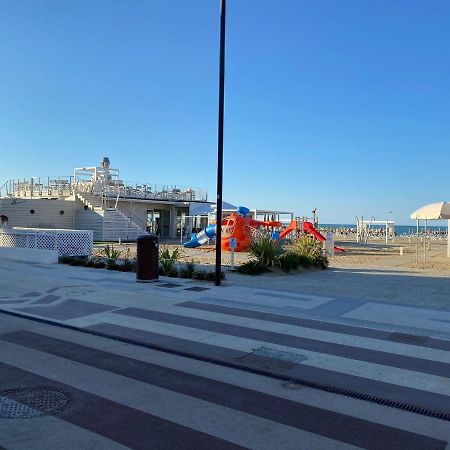 Casa Vicino Al Mare Rimini Exterior foto